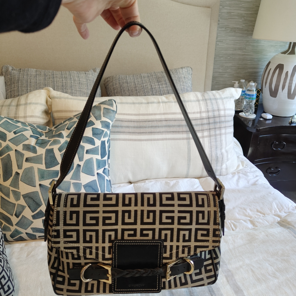 Givenchy Logo Bag. Authentic. Black And Gray.